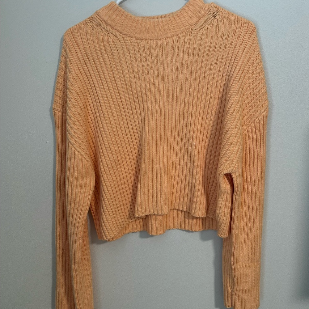 H&M Women’s Peach Sweater